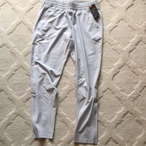 Under Armour large storm pants
